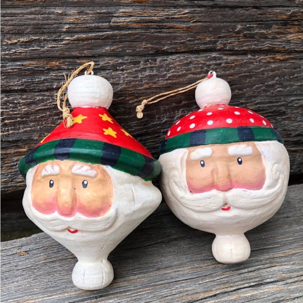 Set of 2 Primitive Santa Claus head Decorations Christmas ornaments St. Nick ❤️